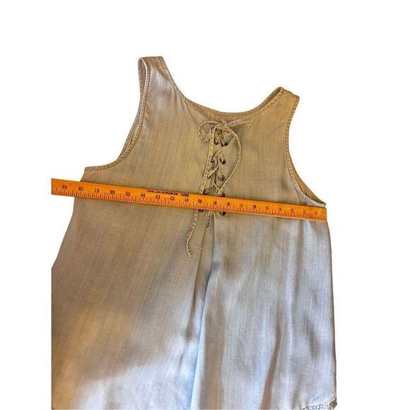 ￼two by Vince Compto ￼ sleeveless denim top ties at the back or the front size m - Picture 4 of 14